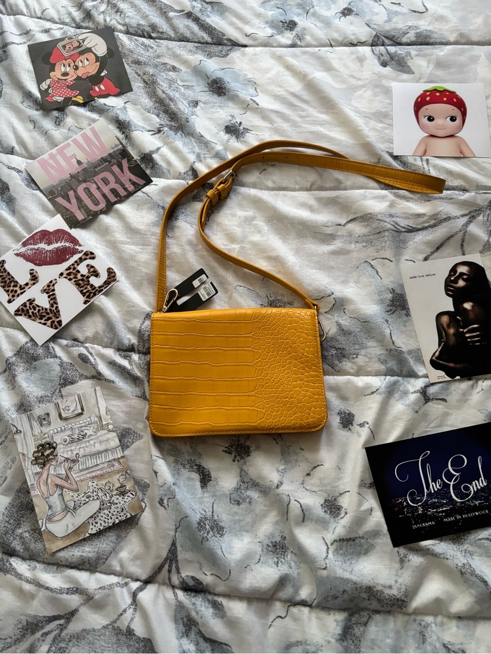Yellow Croc-Embossed Crossbody Bag - Unbranded